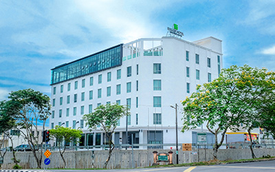 Fuller Hotel Exterior